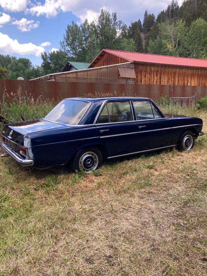 Mercedes-230-1969-1