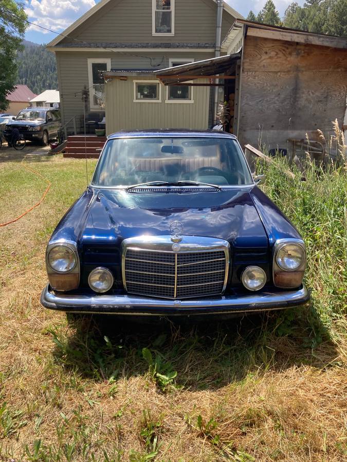 Mercedes-230-1969
