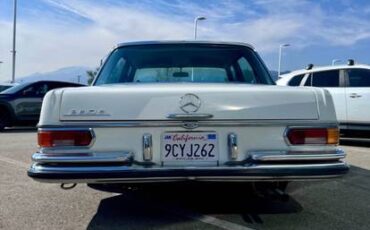 Mercedes-280s-1970-white-10