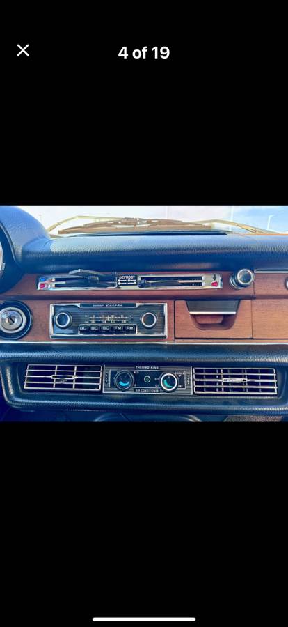 Mercedes-280s-1970-white-14
