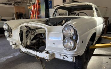 Mercedes-280se-3.5-coupe-1971-4