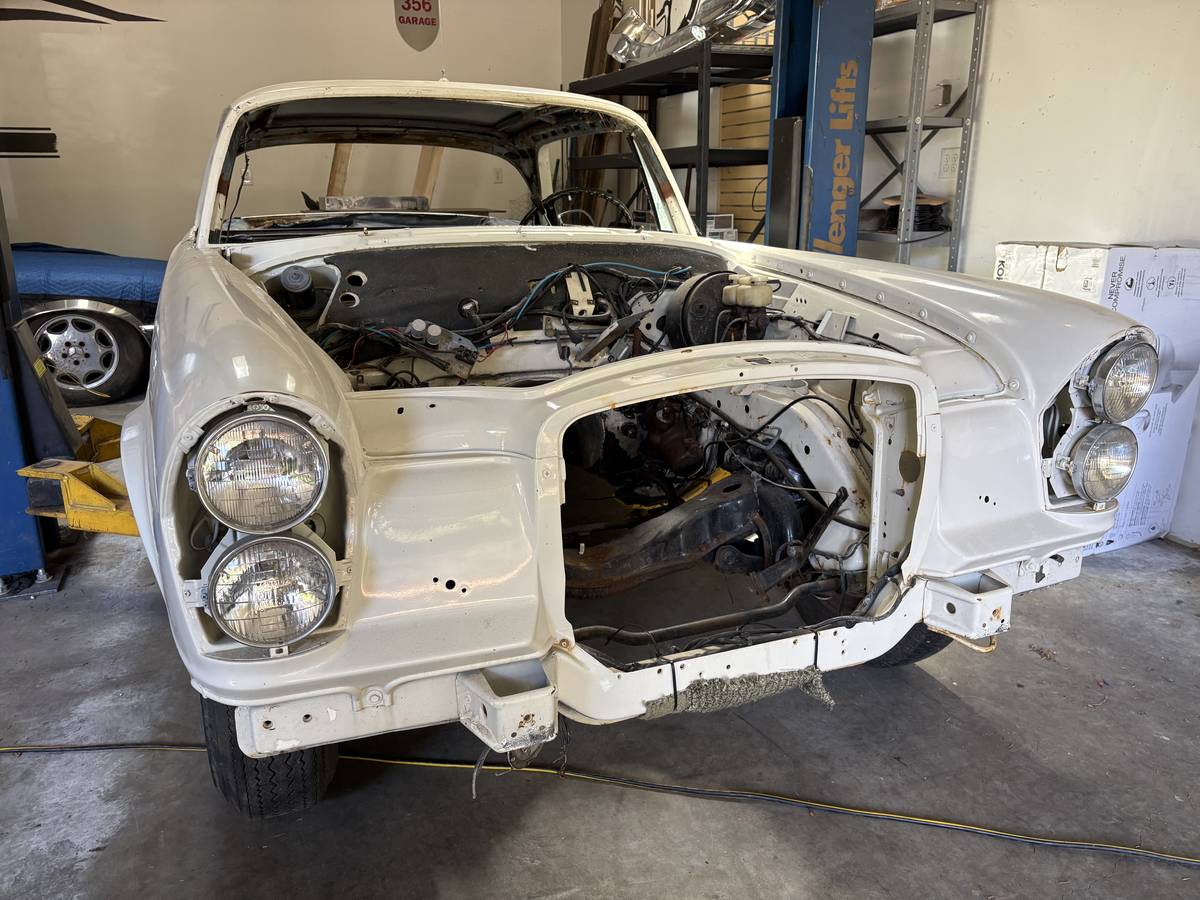 Mercedes-280se-3.5-coupe-1971-5
