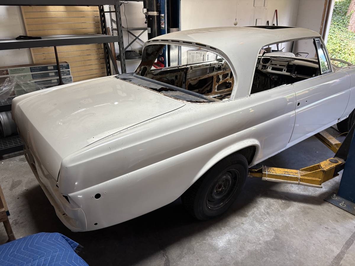Mercedes-280se-3.5-coupe-1971-7