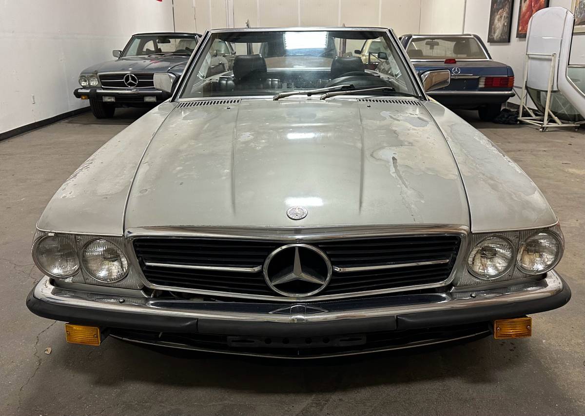 Mercedes-280sl-1984-silver-1