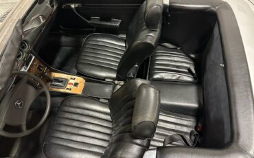 Mercedes-280sl-1984-silver-12