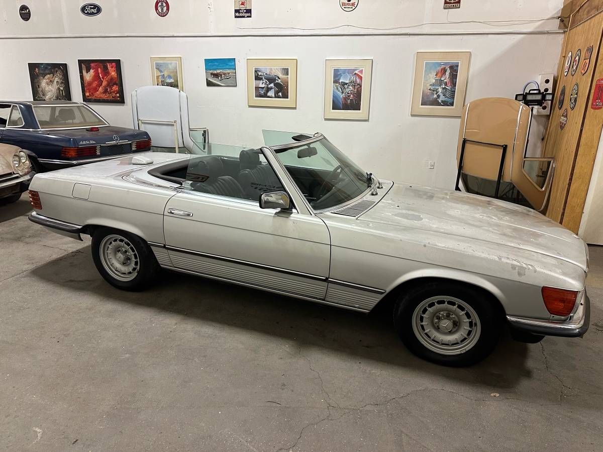 Mercedes-280sl-1984-silver-8