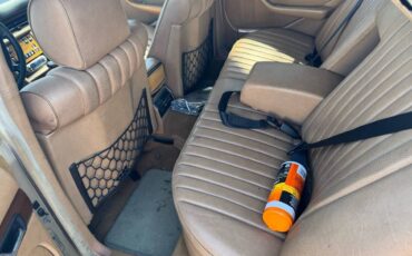 Mercedes-300-diesel-1983-custom-4