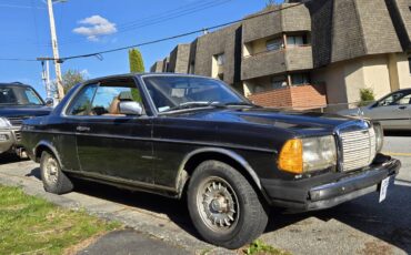Mercedes-300cd-diesel-1985-1
