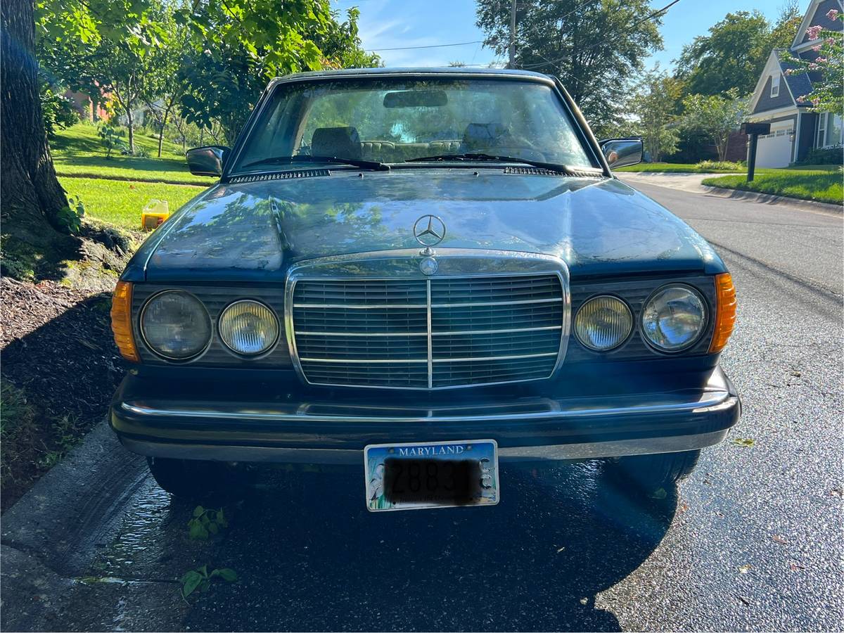 Mercedes-300cd-diesel-1985-1