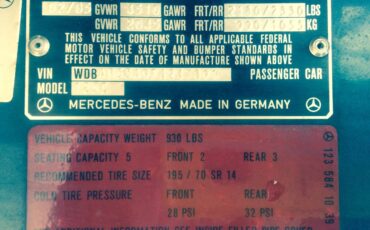 Mercedes-300cd-diesel-1985-14