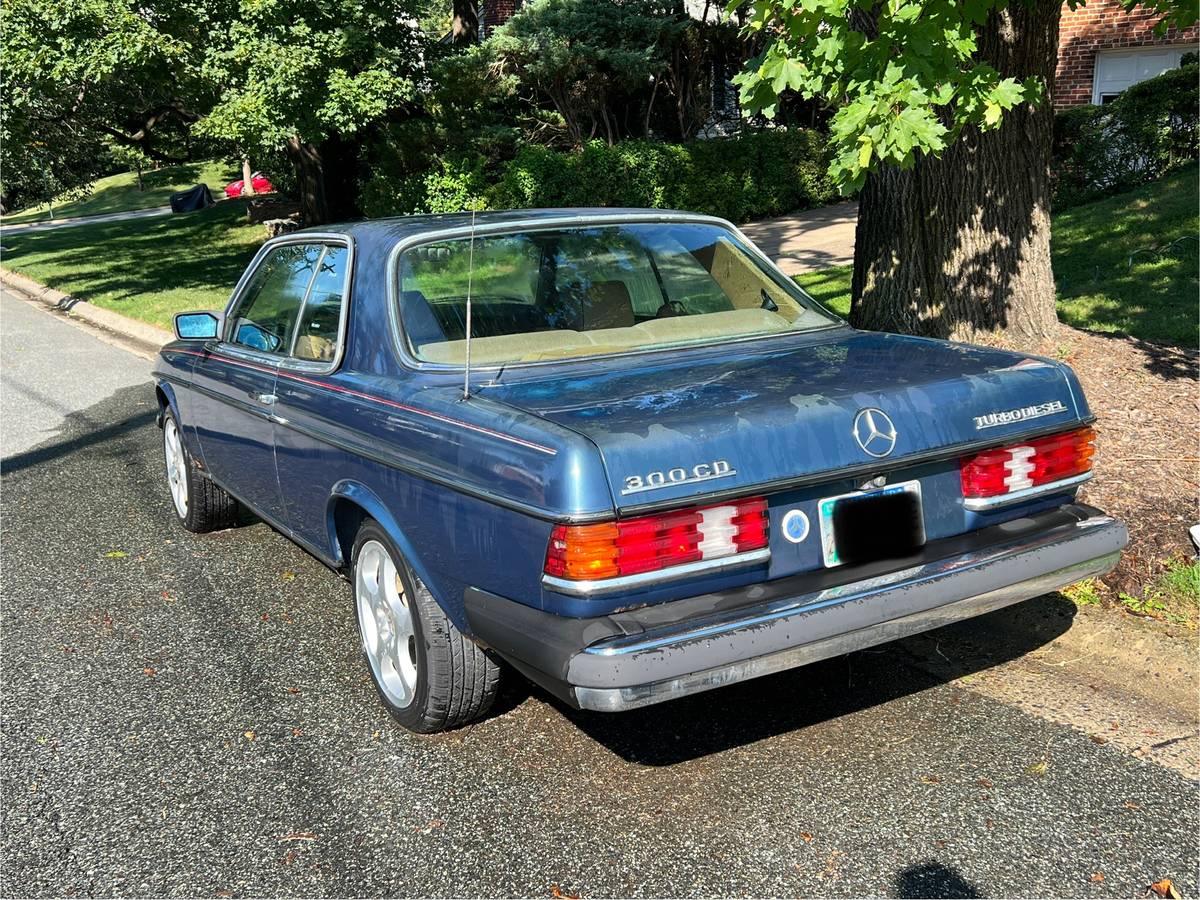 Mercedes-300cd-diesel-1985-3