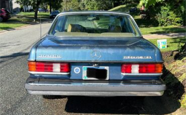 Mercedes-300cd-diesel-1985-4