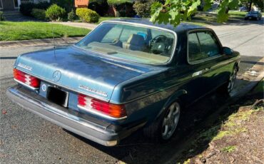 Mercedes-300cd-diesel-1985-5