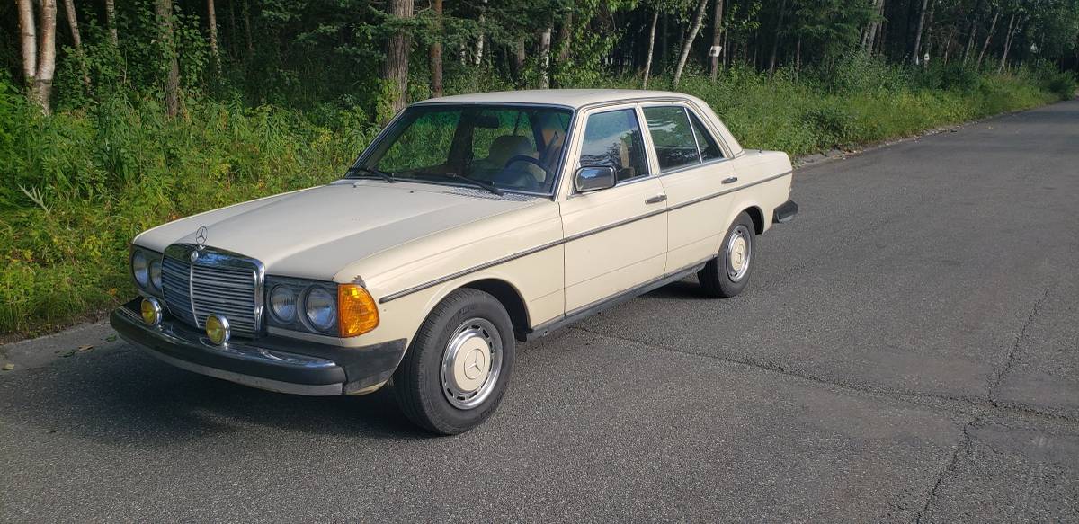 Mercedes-300d-diesel-1979-yellow