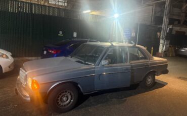 Mercedes-300d-diesel-1985-silver