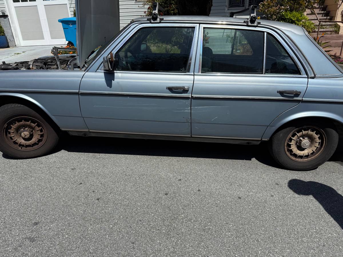 Mercedes-300d-diesel-1985-silver-5