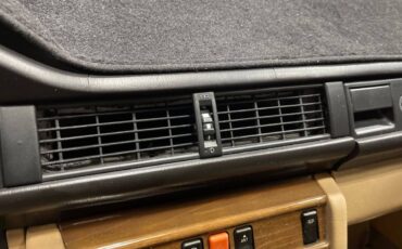 Mercedes-300d-diesel-1987-green-10
