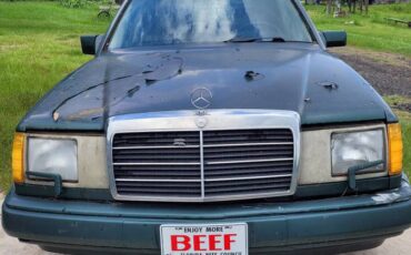 Mercedes-300d-diesel-1987-green-5
