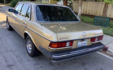 Mercedes-300d-turbo-diesel-1985-yellow-2