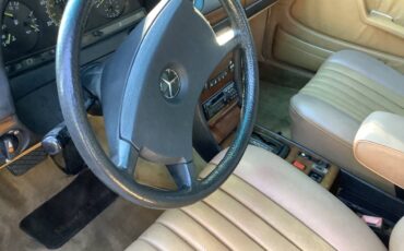 Mercedes-300d-turbo-diesel-1985-yellow-8