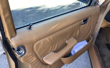 Mercedes-300d-turbo-diesel-1985-yellow-9