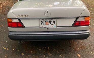 Mercedes-300e-1989-grey-18