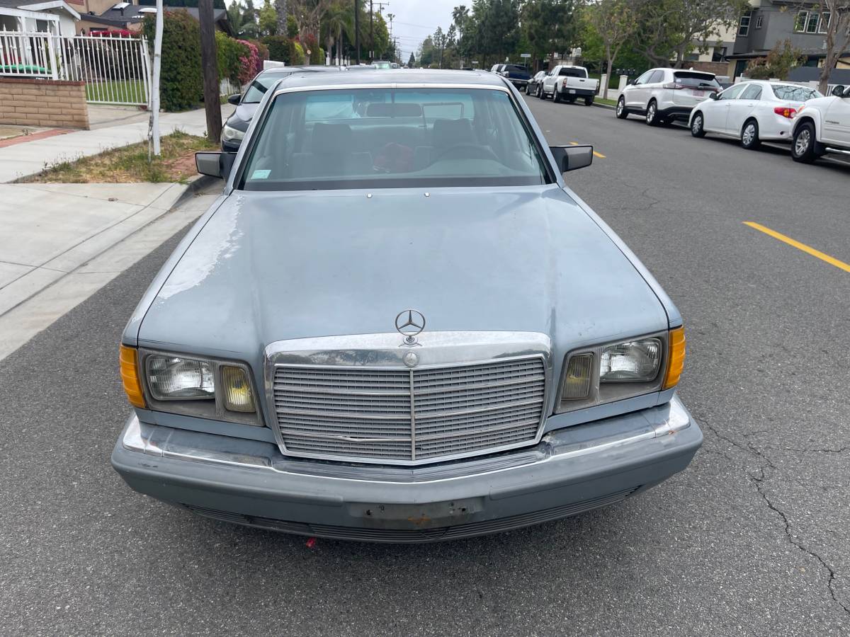 Mercedes-300sd-diesel-1985-1