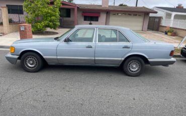 Mercedes-300sd-diesel-1985-3