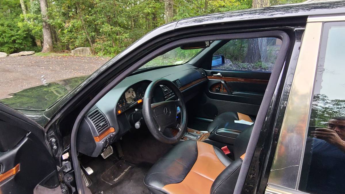 Mercedes-300se-1993-3