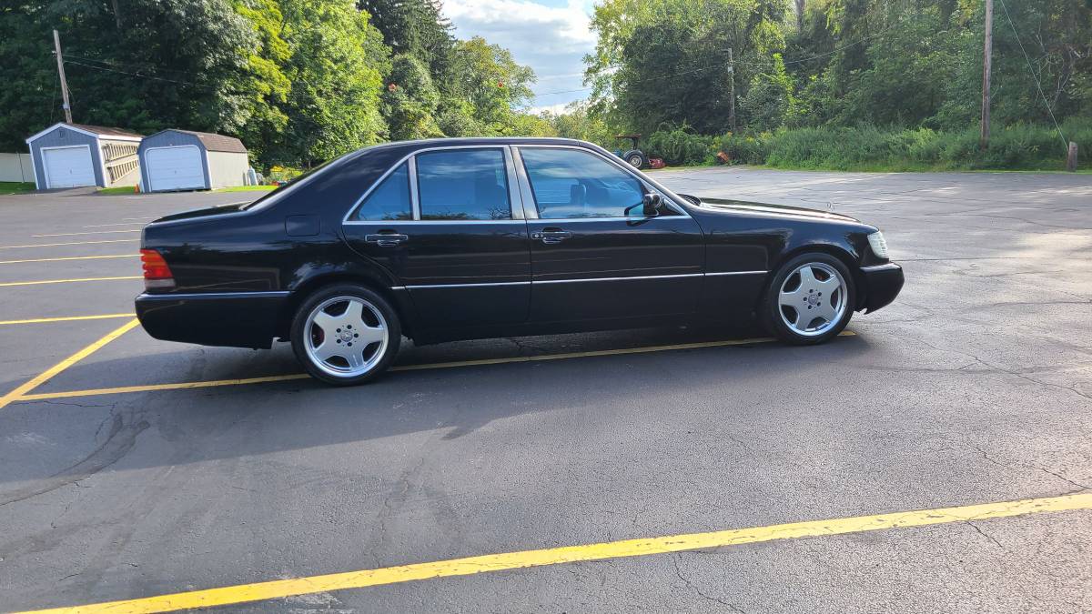 Mercedes-300se-1993