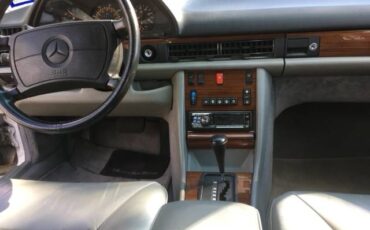 Mercedes-350-sd-diesel-1991-white-4
