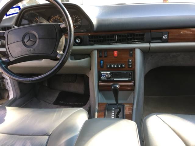 Mercedes-350-sd-diesel-1991-white-4