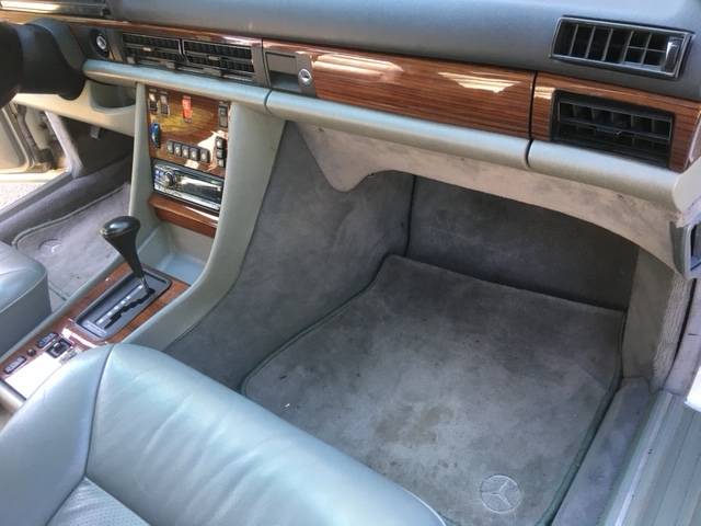 Mercedes-350-sd-diesel-1991-white-8