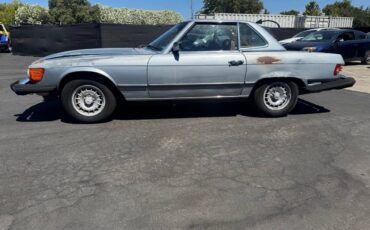 Mercedes-380-1981-4