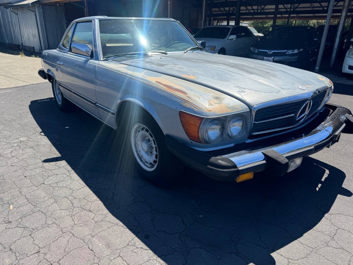 Mercedes-380-1981-6