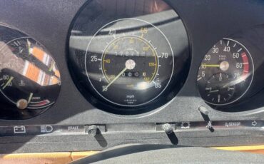 Mercedes-380-1981-8