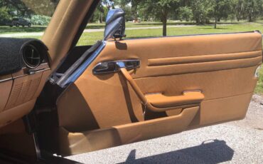 Mercedes-380-slc-1981-blue-14