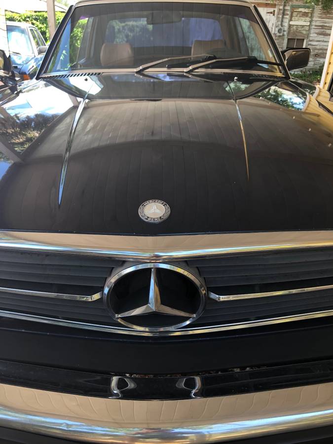 Mercedes-380-slc-1981-blue-7