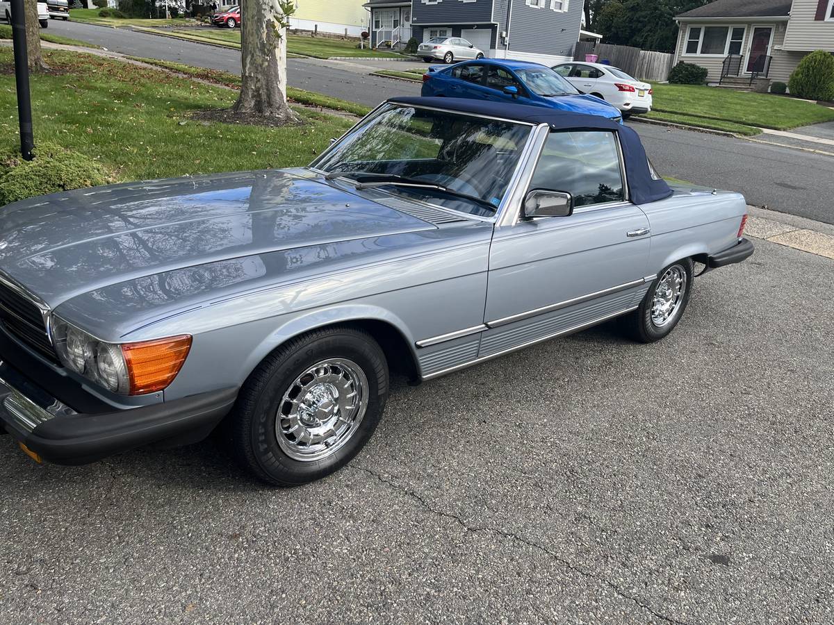 Mercedes-380sl-1981-silver-1