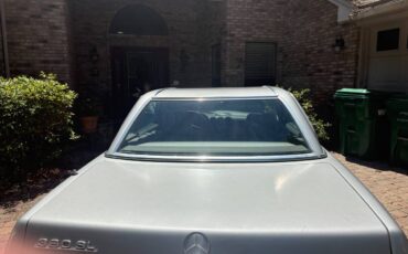 Mercedes-380sl-1984