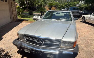 Mercedes-380sl-1984-8
