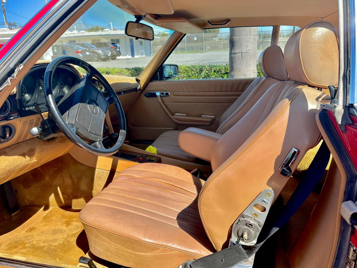 Mercedes-560-sl-1986-red-11