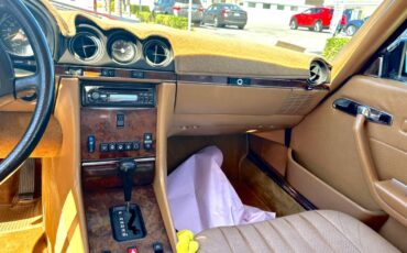 Mercedes-560-sl-1986-red-13