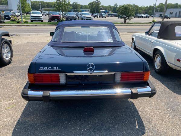 Mercedes-560sl-1987