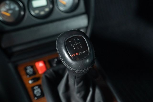 Mercedes-Benz-190-Class-1991-Sedan-17
