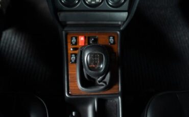Mercedes-Benz-190-Class-1991-Sedan-19