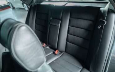 Mercedes-Benz-190-Class-1991-Sedan-35