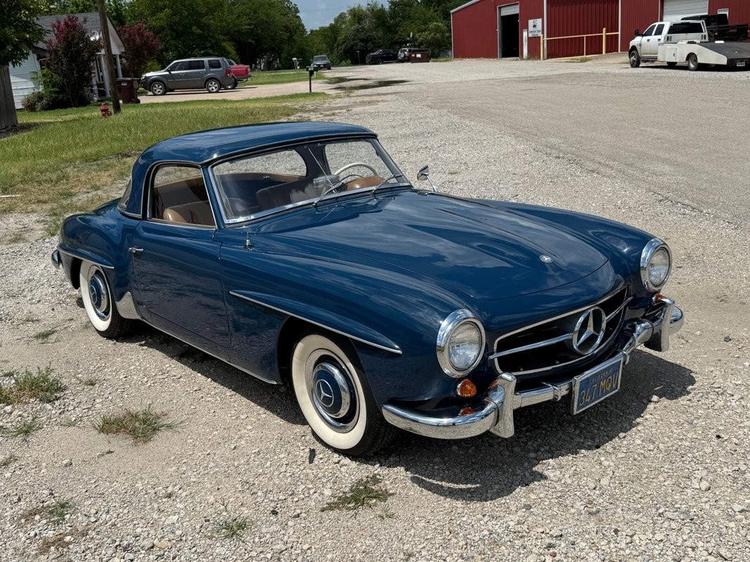 Mercedes-Benz-190-Series-1959-36