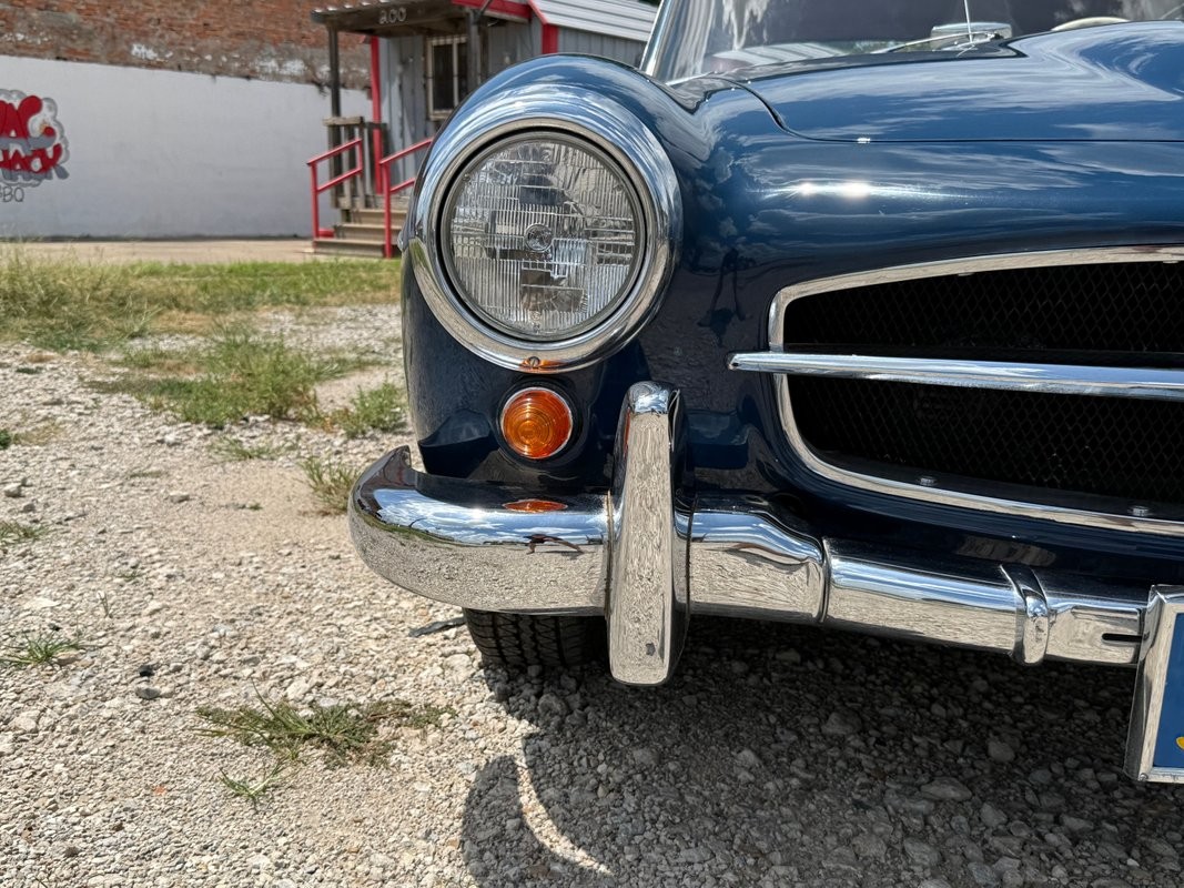 Mercedes-Benz-190-Series-1959-38