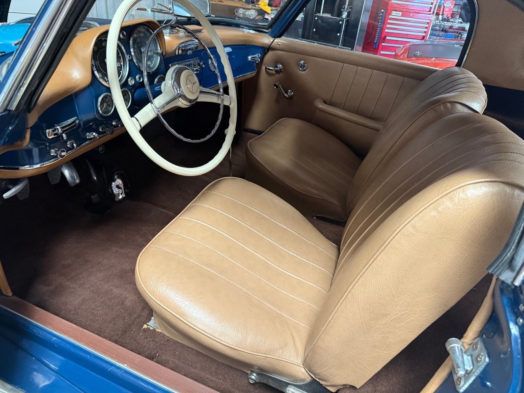 Mercedes-Benz-190-Series-1959-8